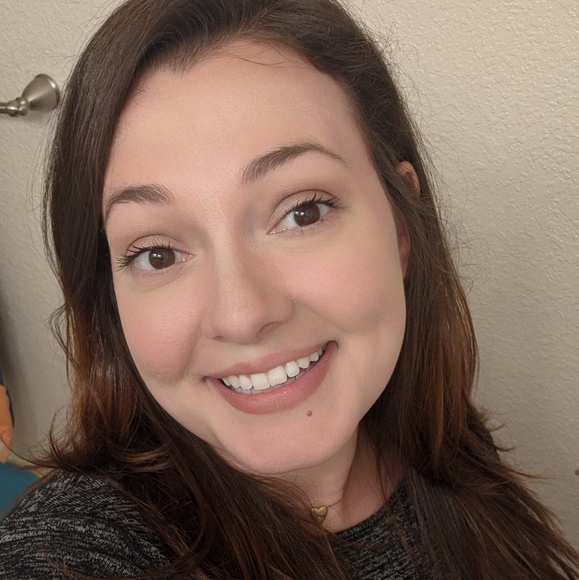 Meet your Posher, Linda - Picture 1 of 1